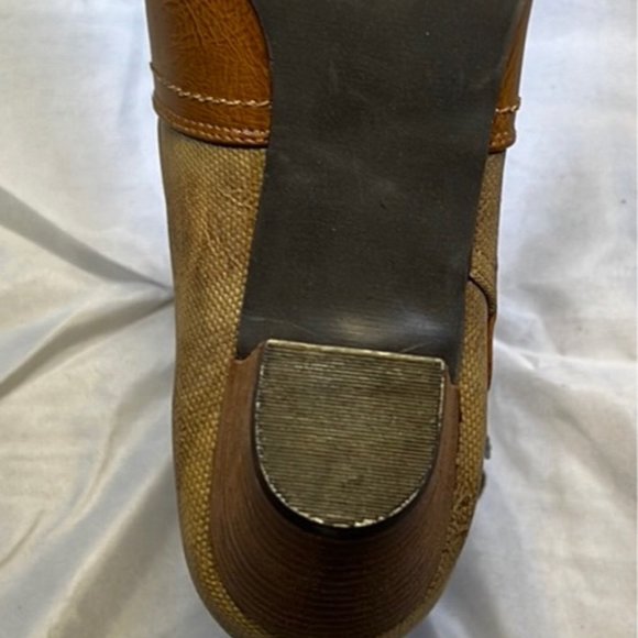 Gabriella Rocha  Women's • Macaria  • Ankle Boot size 10M - Picture 6 of 7